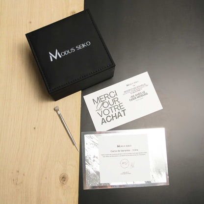 Ensemble des goodies offerts livrés avec l'achat de la montre Seiko Mod