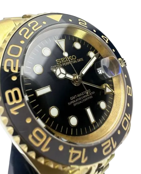 Seiko Mod GMT “Bruce Wayne" Or Noir 40mm Modus Seiko