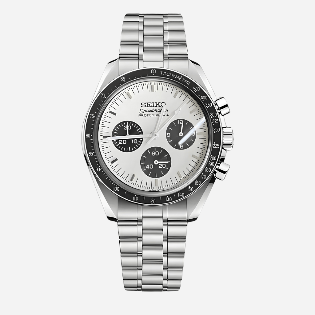 Montre Seiko Mod Speedmaster Moonwatch "Panda" Noir et Blanc 41mm avec boîtier en acier inoxydable 316L, mouvement hybride Seiko VK63, verre acrylique bombé et lunette en aluminium